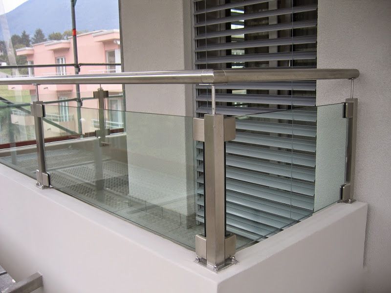 acciaio vetro - terrazzo - Arnaboldi e Delfante Sagl - costruzioni metalliche - porte e serramenti - Davesco Soragno - Lugano - Ticino