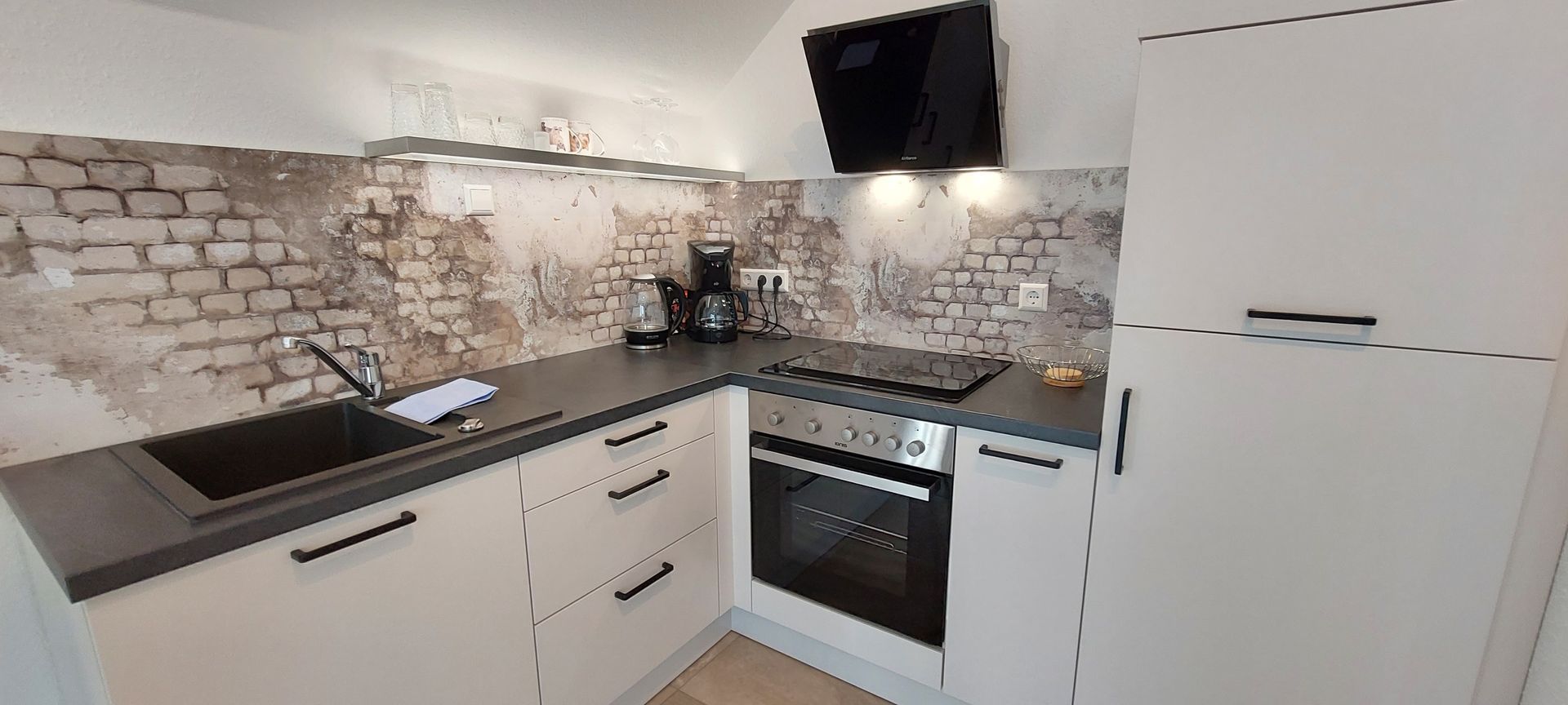 Moderne, helle Küche