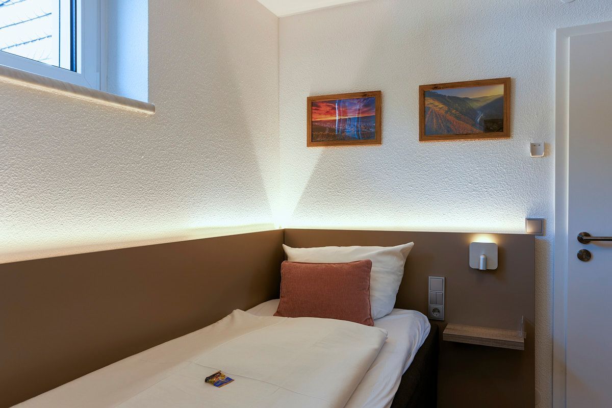 Hotelzimmer mit Einzelbett