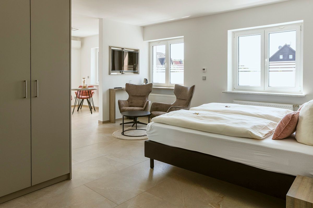 Hotelzimmer mit Doppelbett