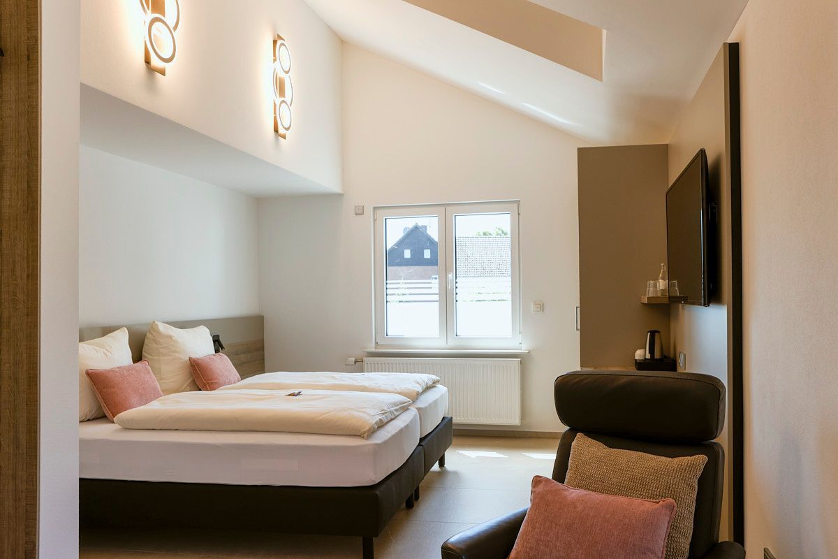 Hotelzimmer mit Doppelbett