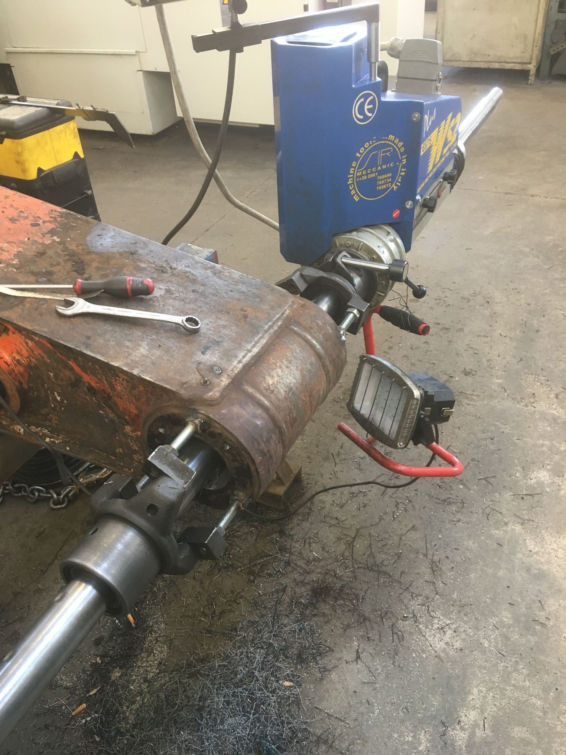 Alésage balancier de pelle