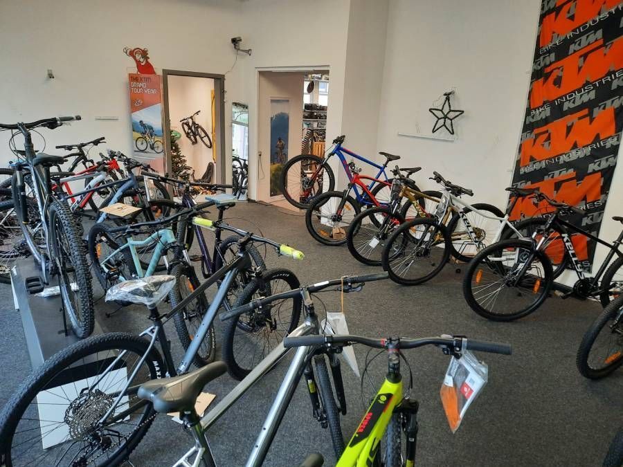 Fahrradgeschäft Fahrräder innen
