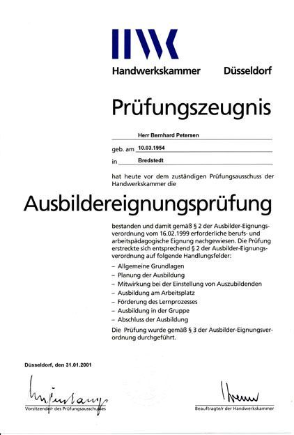 Es handelt sich um eine Urkunde mit der Aufschrift IW Handwerkskammer Düsseldorf.