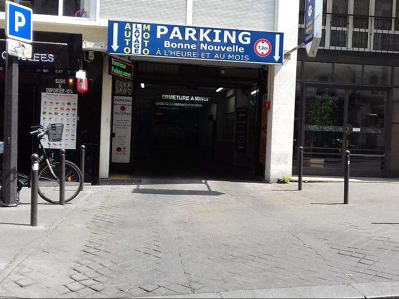 Louez votre place de parking à Paris 10