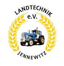 Logo: Blau-weißer Traktor im Weizenkranz, mit Text „LANDTECHNIK e.V. JENNEWITZ“.