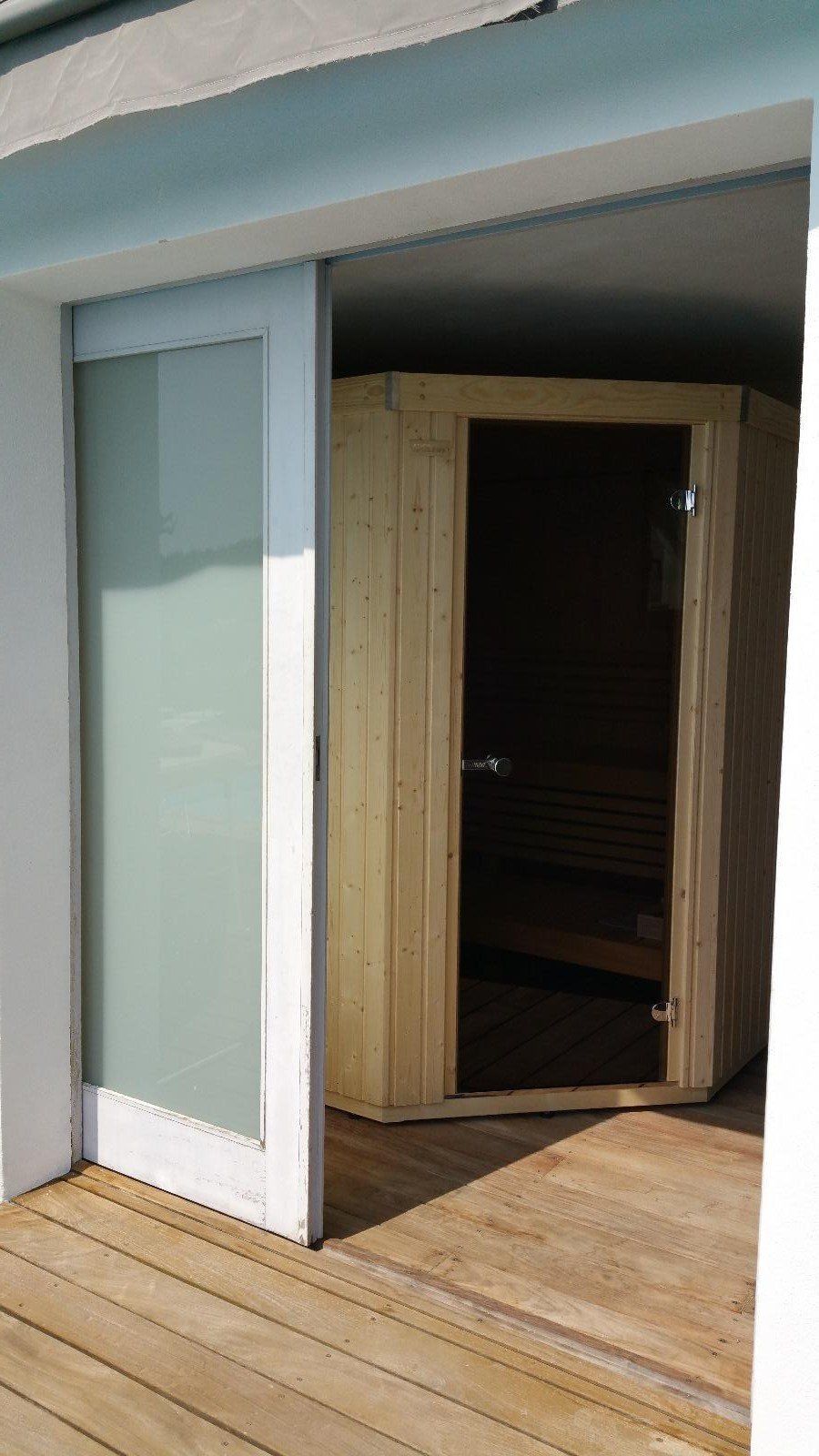 Construction sauna