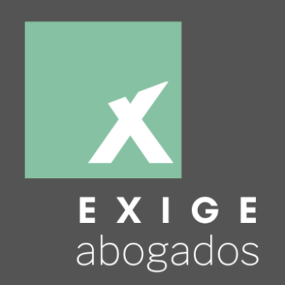 Logotipo para Exige abogados que presenta una "X" blanca en un cuadrado verde, con el nombre debajo en texto blanco.