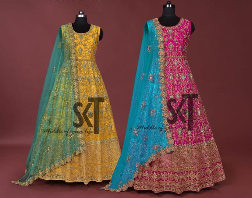 traditionelles indisches Kleid im SKT Nathan Shop