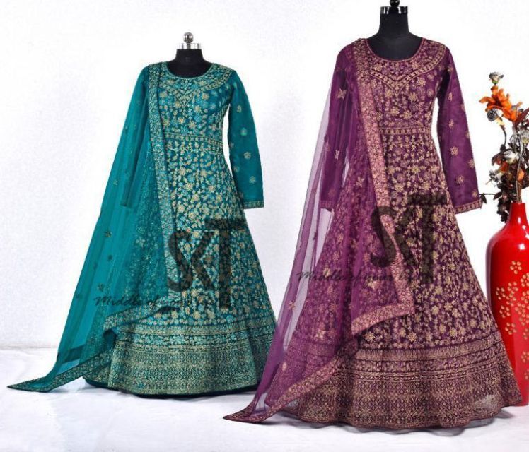 traditionelles indisches Kleid im SKT Nathan Shop