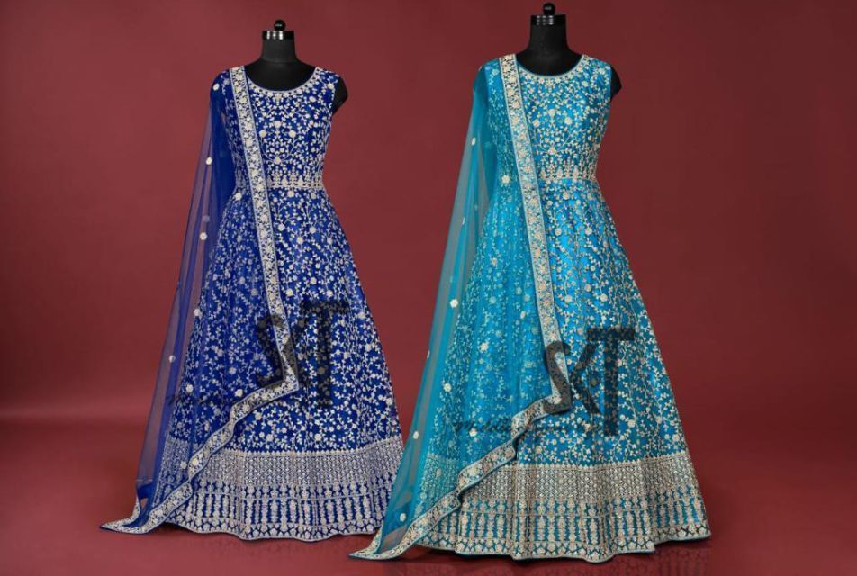 traditionelles indisches Kleid im SKT Nathan Shop