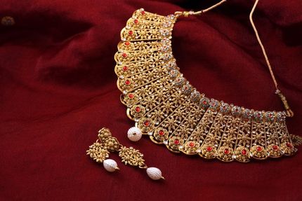 traditioneller indischer Goldschmuck