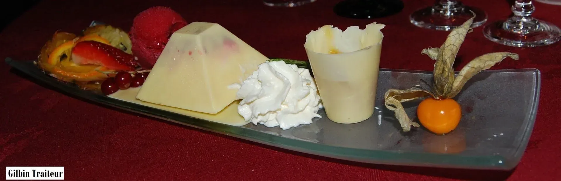 Pyramide chocolat blanc