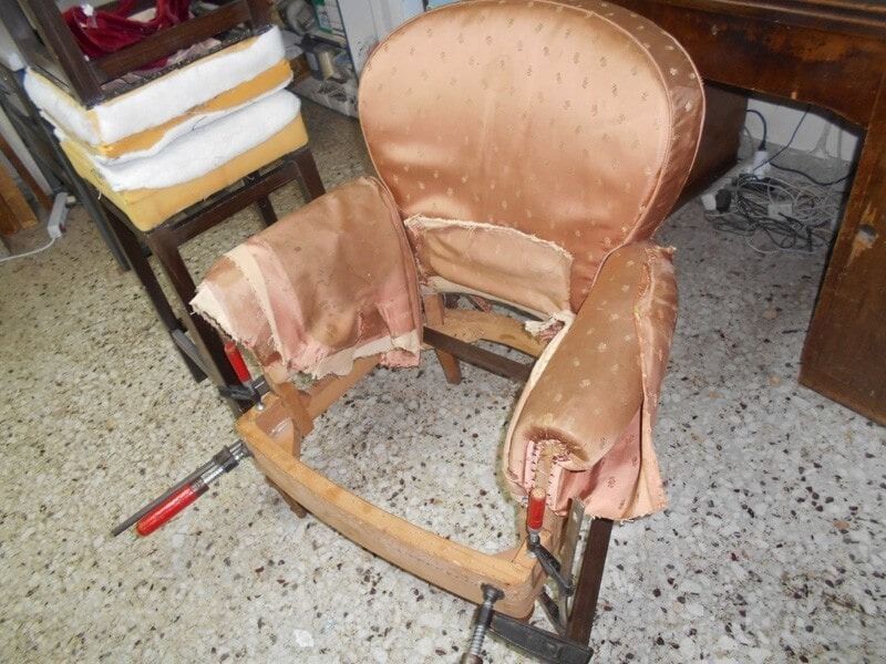 Ταπετσαρίες επίπλων Φραγκίσκος Αντωνιάδης