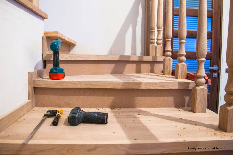 Schreinerei Peiffer – Holztreppe und Werkzeug