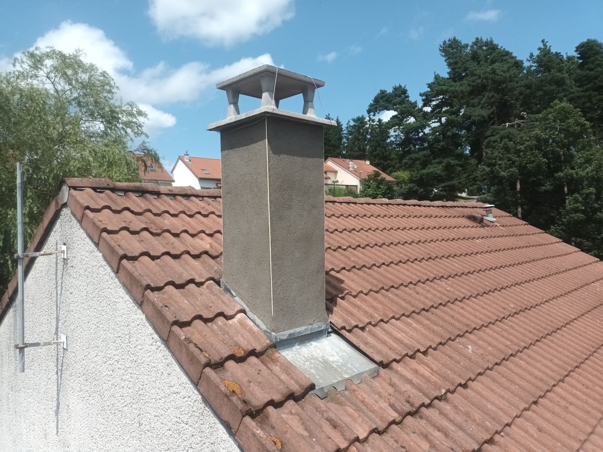 Déléage Frères en Haute-Loire - travaux de toiture en tuiles