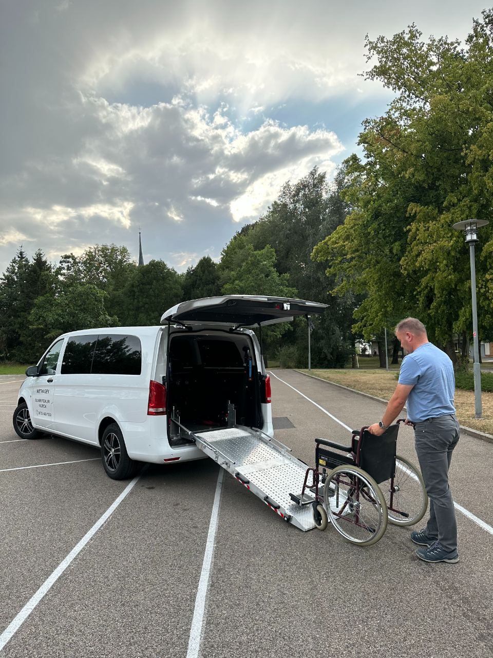 Rollstuhl im Taxi von Taxi Piehler