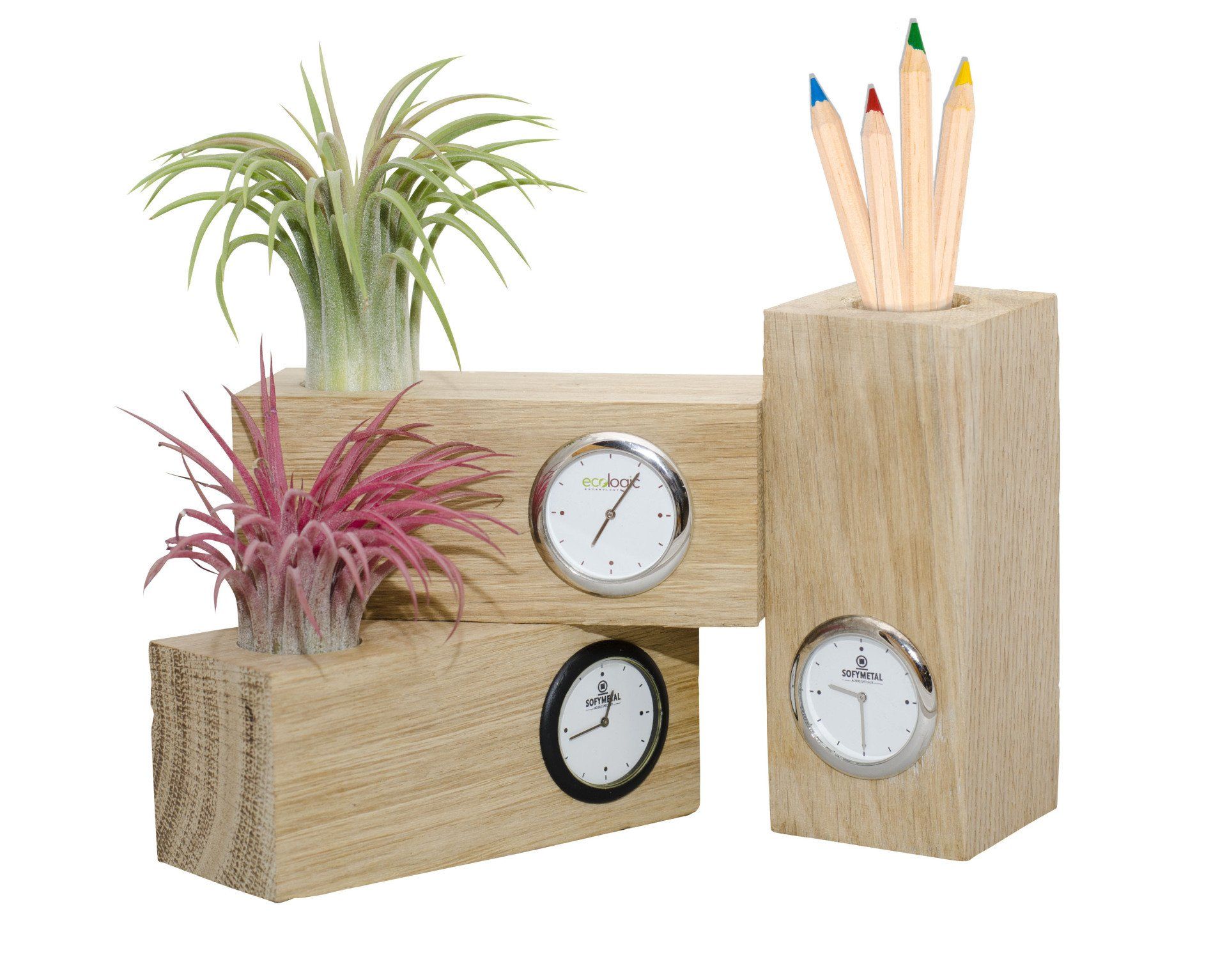 Réveil et pot à crayon en bambou avec une petite horloge dessus