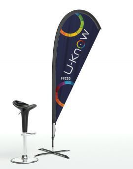 Drapeau noir pour une enseigne