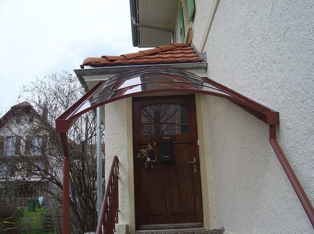 JM Serrurerie réalisations- Couverture d'entrée de bâtiment