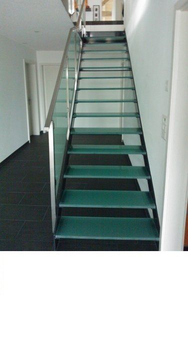 JM Serrurerie réalisations- Limons en fer plat et marches en fer