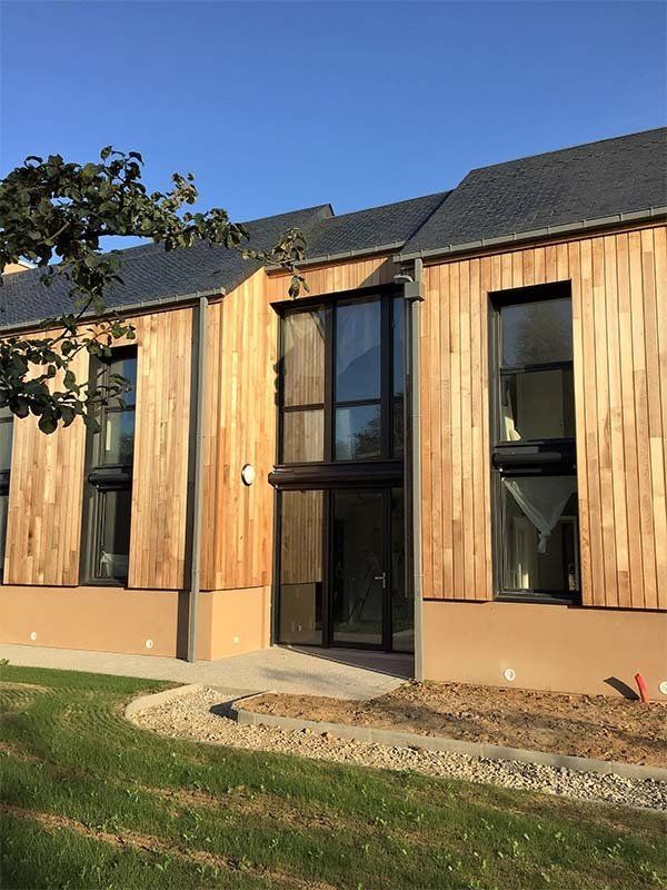 Installation de menuiseries alu modernes