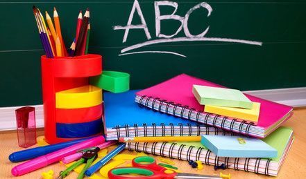 Una pizarra con la palabra abc escrita en ella
