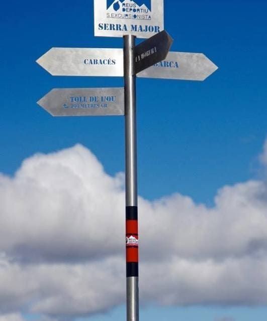 Un cartel que dice Nerra Major