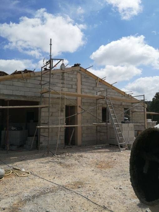 Gros œuvre : construction d'une maison de plain-pied