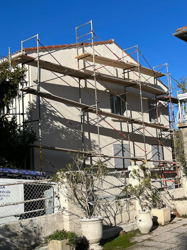 Échafaudage pour le ravalement de façade