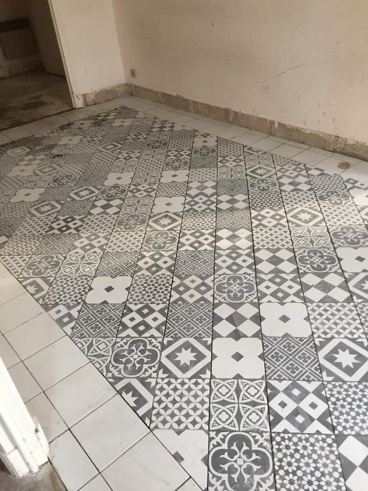 Pose de carrelage effet mosaïque