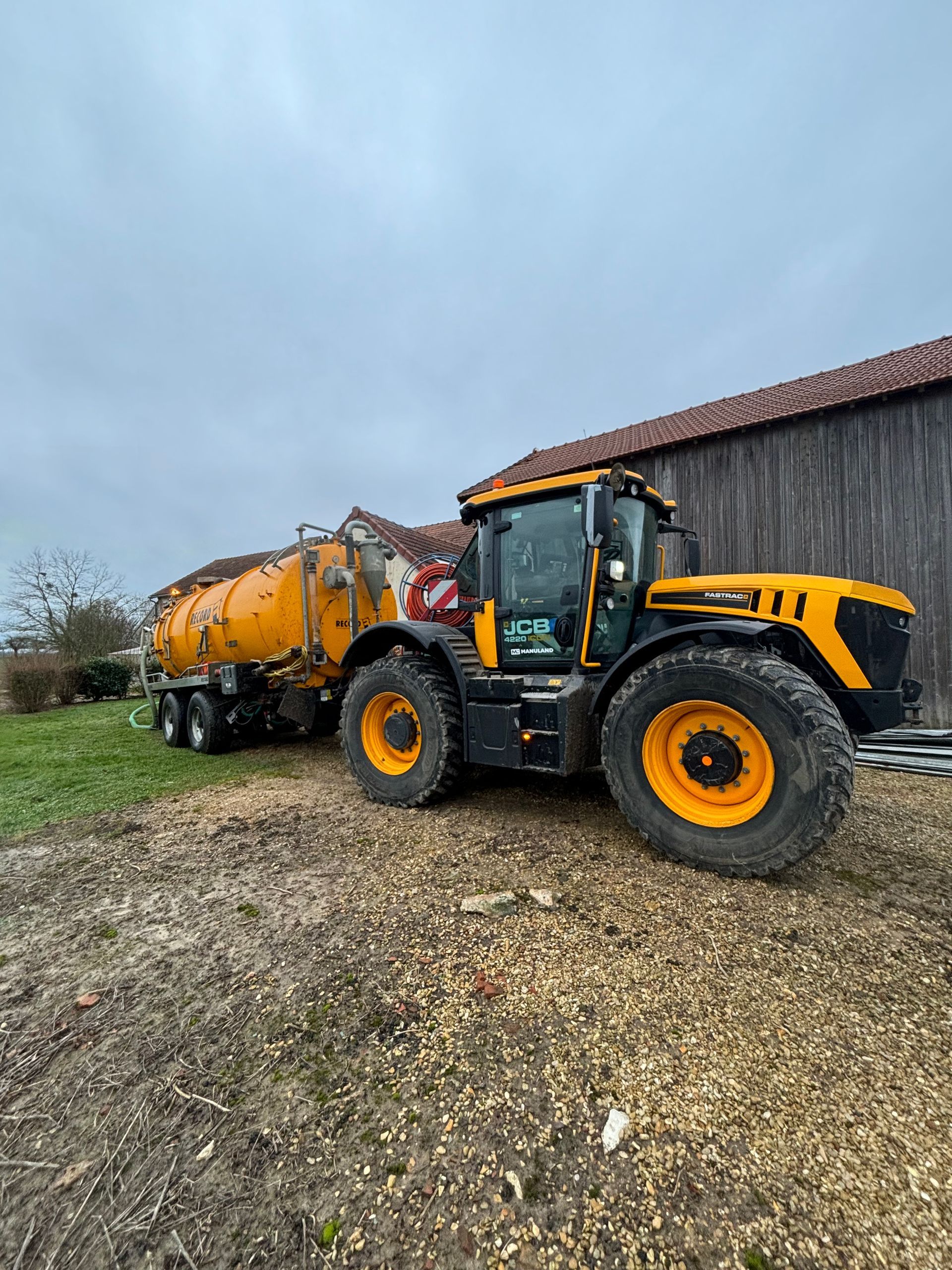Le tracteur de la société