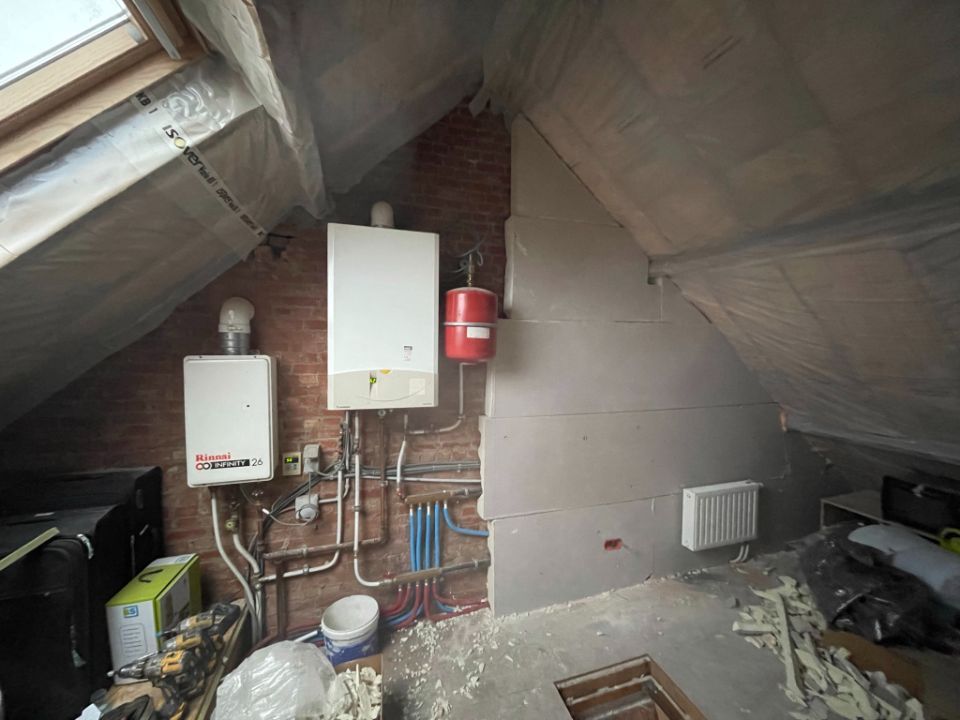 Chauffage caché dans le mur