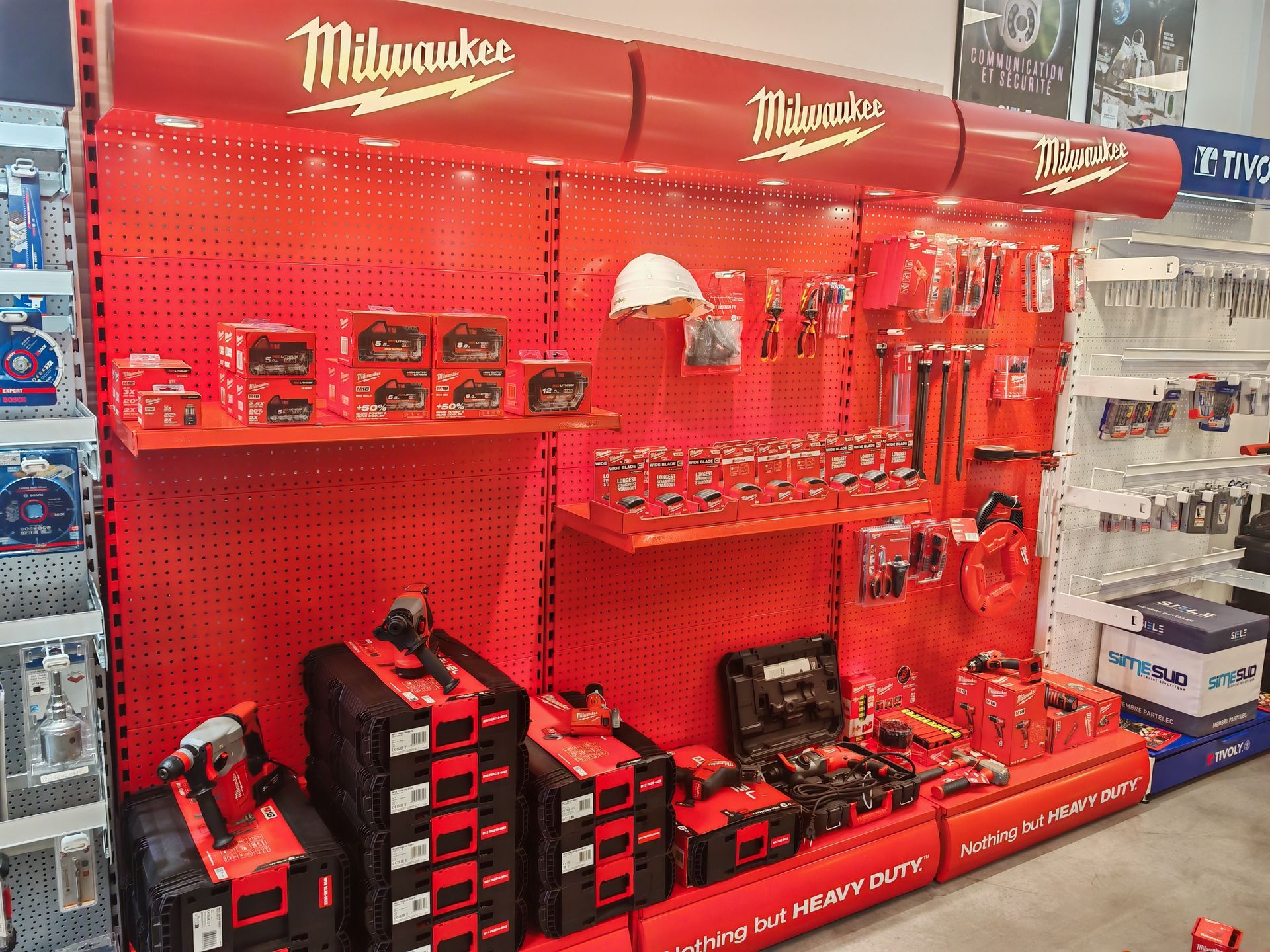 Des produits de marque Milwaukee.