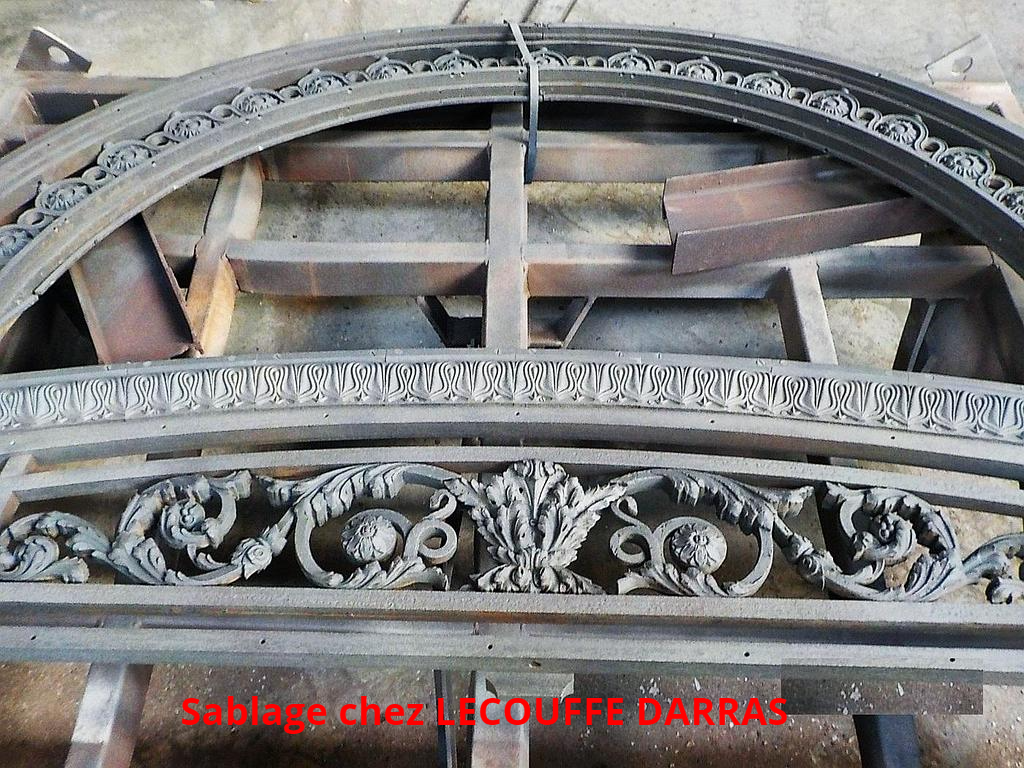 Sablage portail monument historique