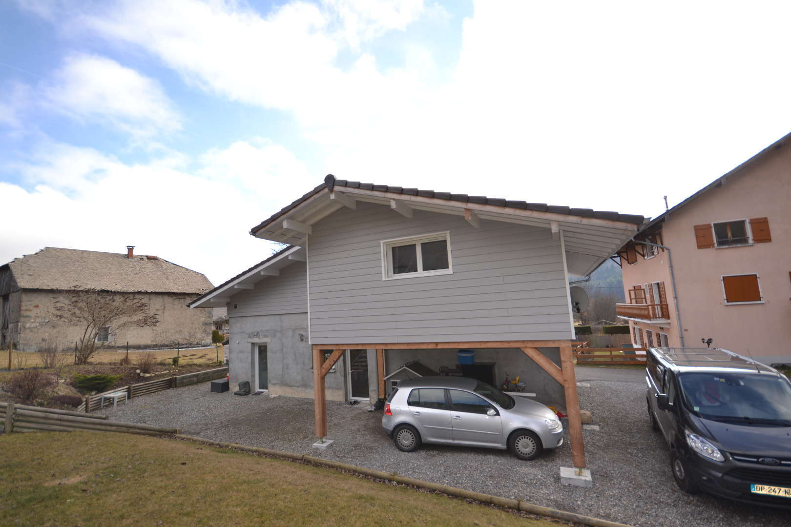 Construction d'abris pour voiture