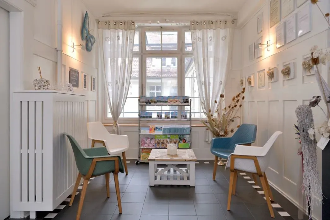  Praxis Dr. med. Leiva