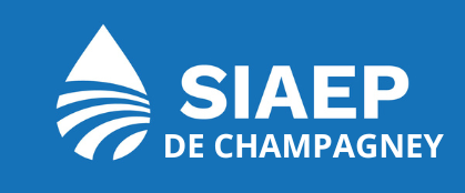 Logo de SIAEP DE CHAMPAGNEY : goutte d’eau blanche sur fond bleu, avec le texte SIAEP et DE CHAMPAGNEY.