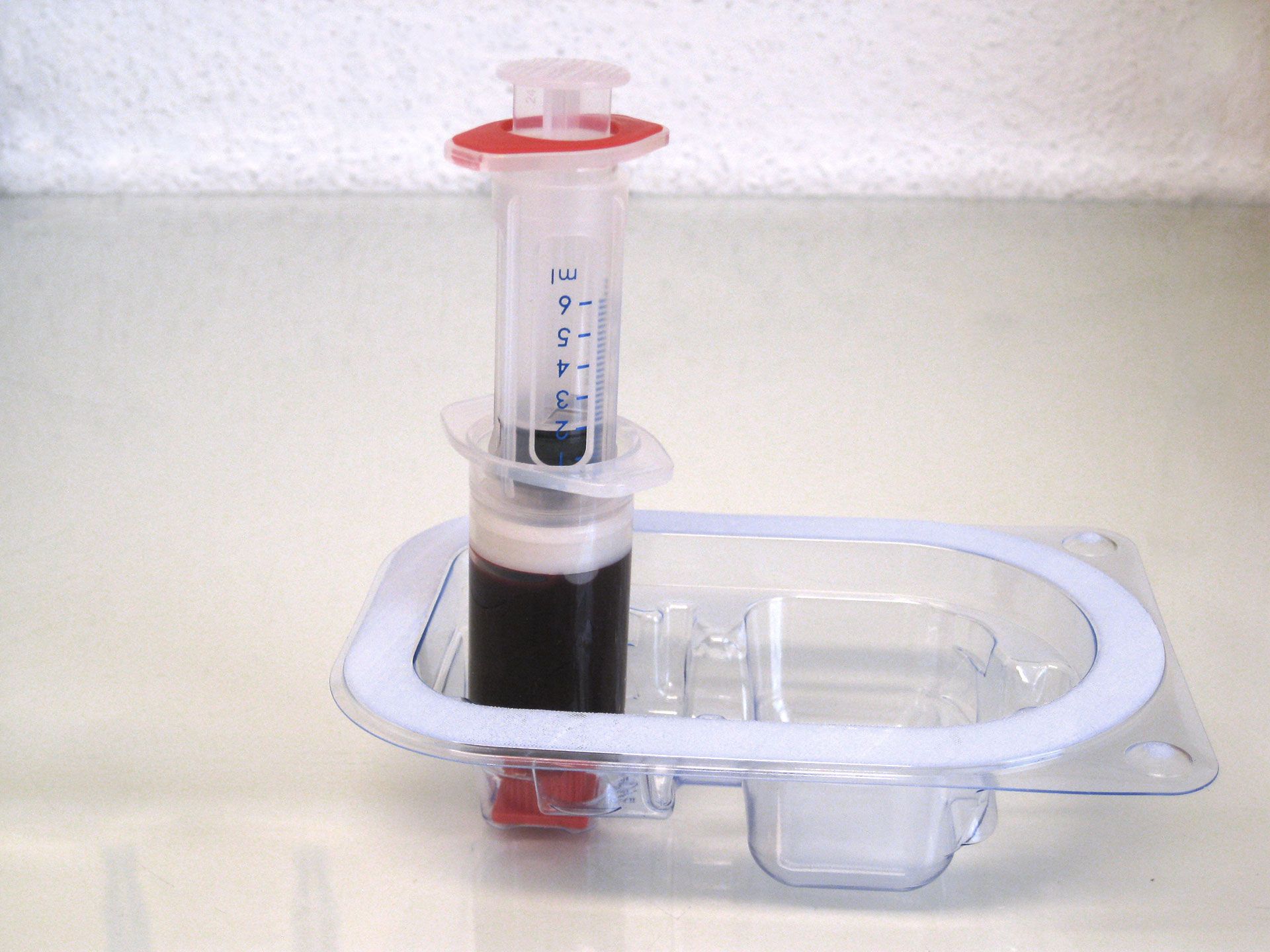 ACP-Doppelspritze nach der Blutabnahme