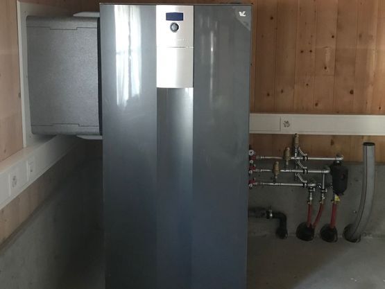 Wärmepumpen arbeiten nach dem Prinzip eines Kühlschranks: gleiche ausgereifte, zuverlässige Technik, nur umgekehrter Nutzen.