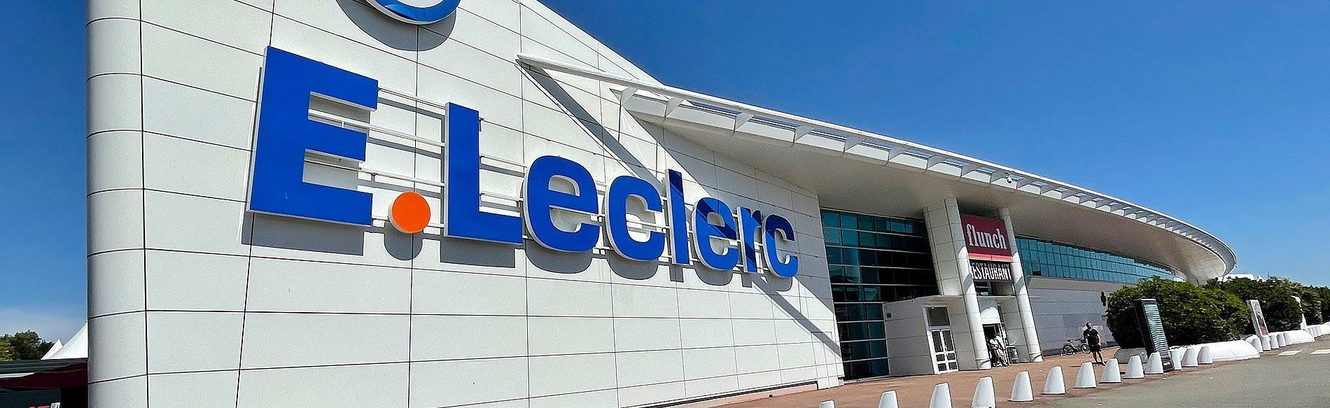 Devanture magasin E.Leclerc de Vannes.
