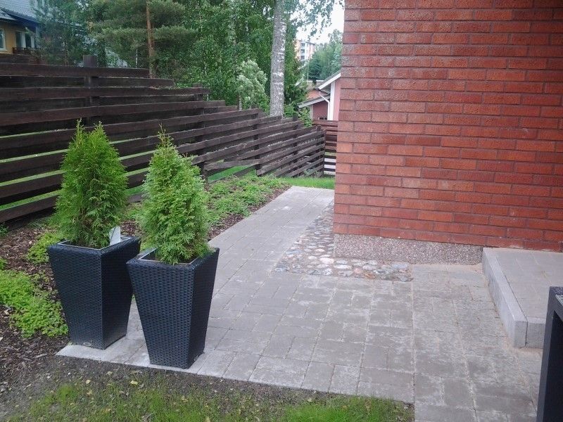 Uudenmaan pihapojat Oy