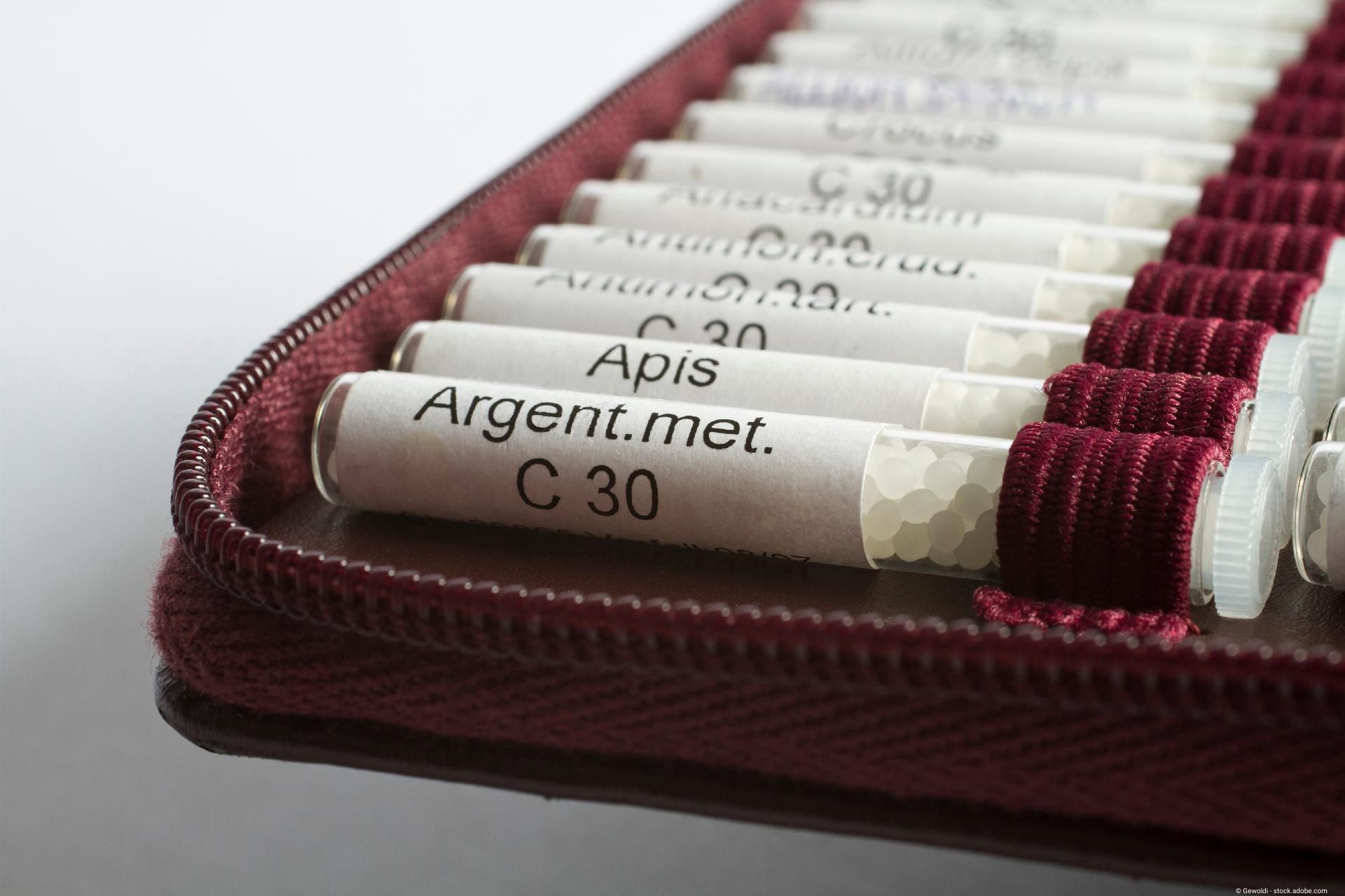 viele homöopathische Globuli, die von Hebammen verwendet werden.