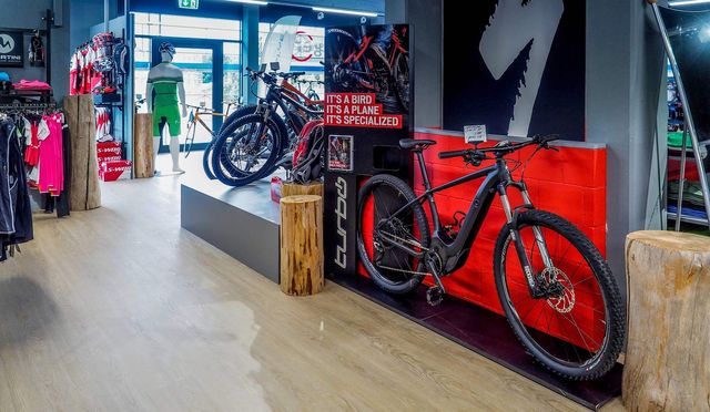 fahrradhelm kinde Wdmiya Kinderhelm 2 3 4 5 Jahre Jungen Mädchen Kinder bike-builder-active Reelight Nova Eclairage velo Farbe:fire