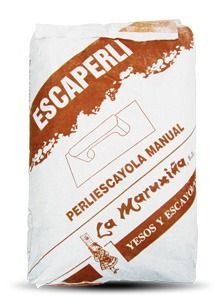 Una bolsa de escaperli perliescayola manual sobre un fondo blanco.