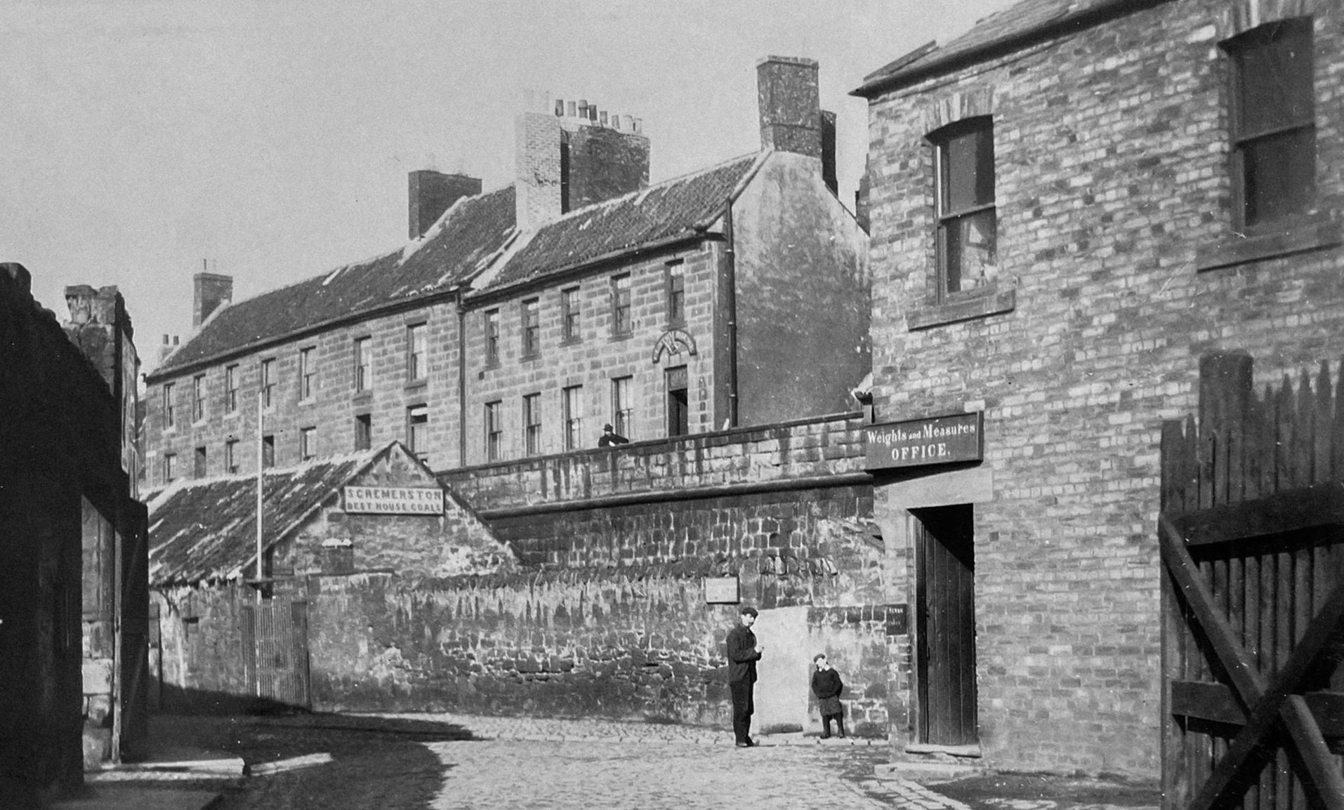 historic berwick weights and measures apartment accommodation quayside old photo shipyard