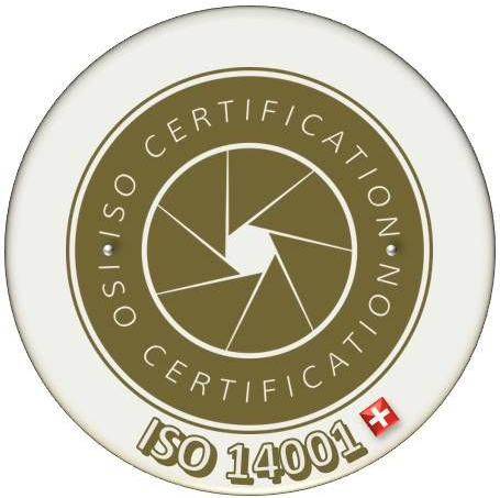 Sceau de certification ISO 9001 avec un motif circulaire doré d'obturateur d'appareil photo sur fond blanc