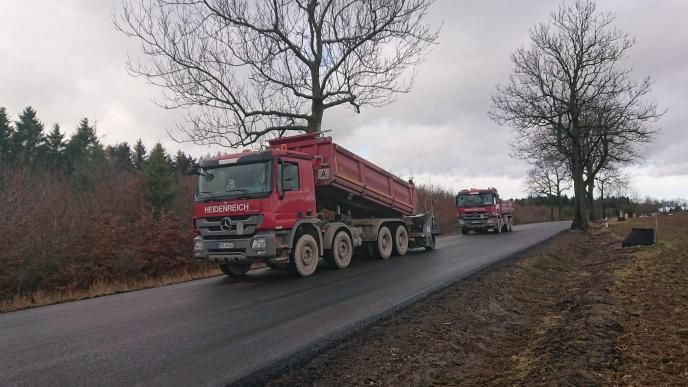 Fahrzeug für Tiefladertransporte von Reiko Heidenreich