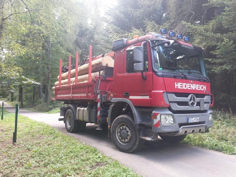 Fahrzeug für Tiefladertransporte von Reiko Heidenreich