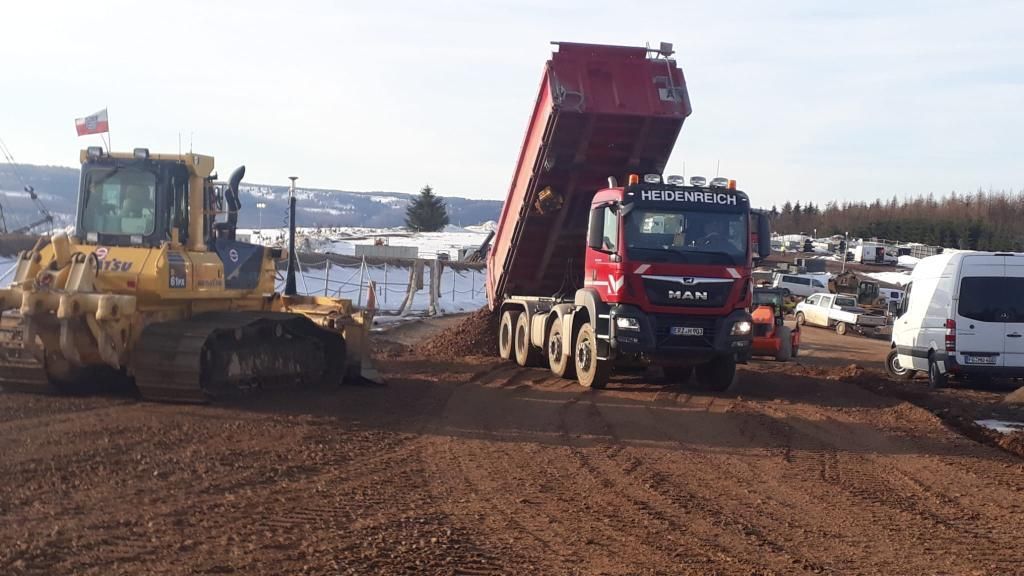 Fahrzeug für Tiefladertransporte von Reiko Heidenreich